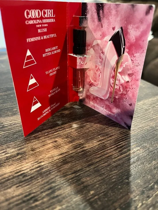 Carolina Herrera Good Girl Blush - Black & Pink with Gold Accents - Picture 2 of 3